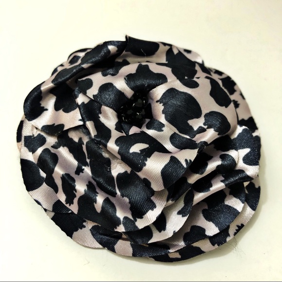 Lane Bryant Fabric Floral Brooch Pin Hair Clip NWT - Picture 3 of 7